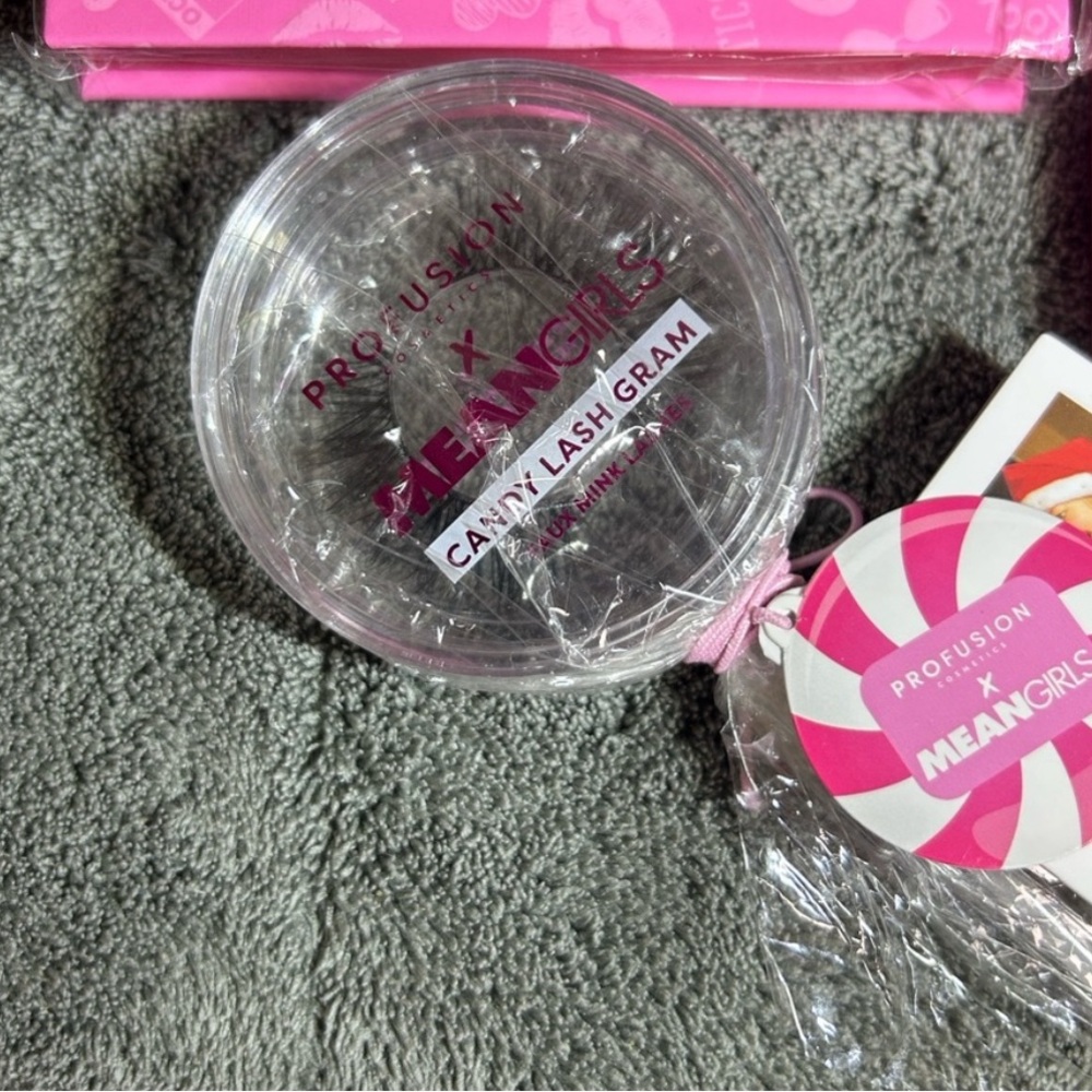 Mean Girls Eyeshadow Palette Collection Bundle 5 pc NIB 🎁 - Picture 6 of 6